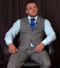 Brandon is a tough muscular bodybuilder who has tried out to become a fitness model and wants to branch out into making porn films
